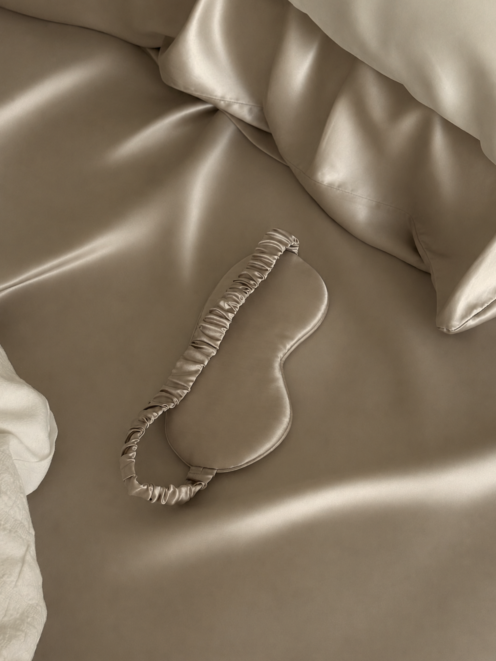 Estella Mulberry Silk Eye Mask